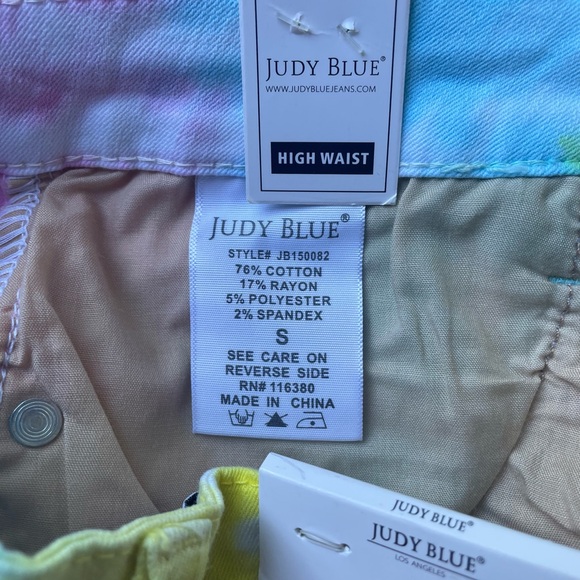 NWT Judy Blue High Waist Tie Dye Women’s Short. Size Small. Fringe - Picture 10 of 11